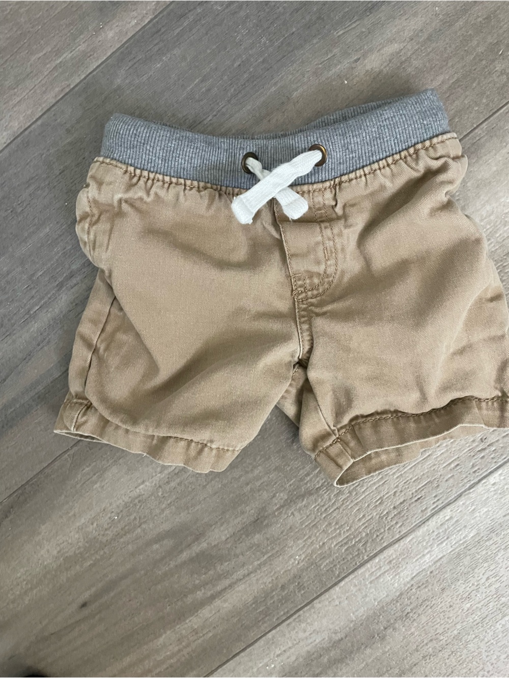 ‼️Mix and Match 3 items for $5‼️Cat & Jack 18 month Tan Drawstring Jogger Shorts